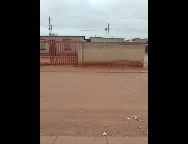 2 BEDROOM HOUSE FOR SALE IN KATLEHONG SOUTH